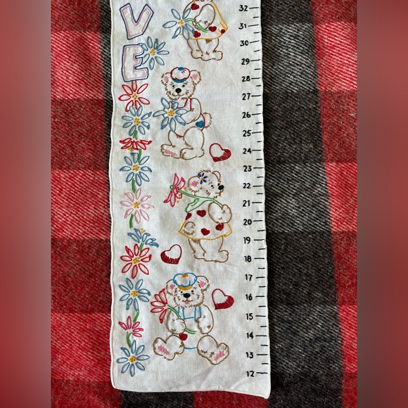 Handstitched embroidered cloth height, measurement decoration bear design - Picture 3 of 10